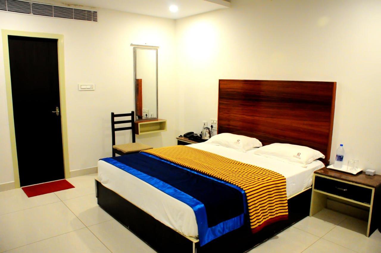 Hotel Rathna Park Perambalur Екстериор снимка